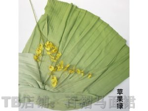 花三百买的马面裙，褶子塌成 “波浪薯片”？别骂商家，可能是你没挑对 “垂感”！